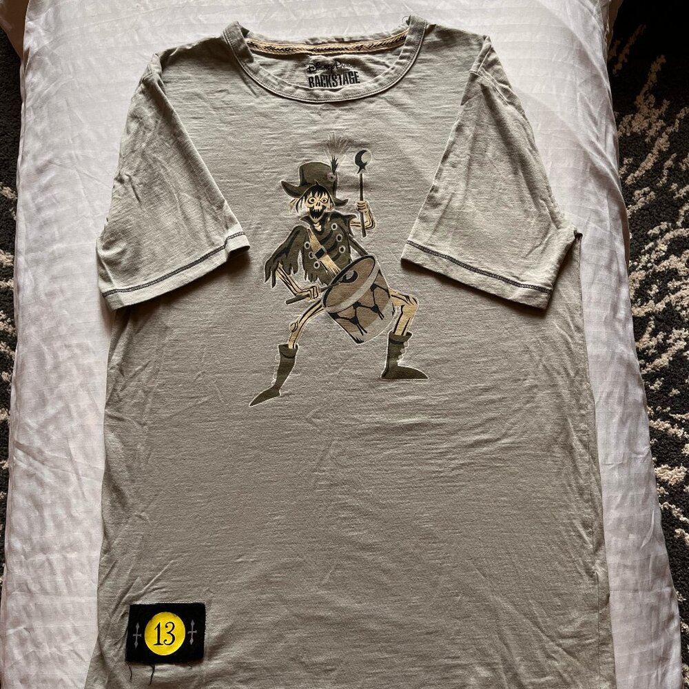 Disney Park Backstage Men's Limited Edition Collectible Haunted Mansion T-Shirt